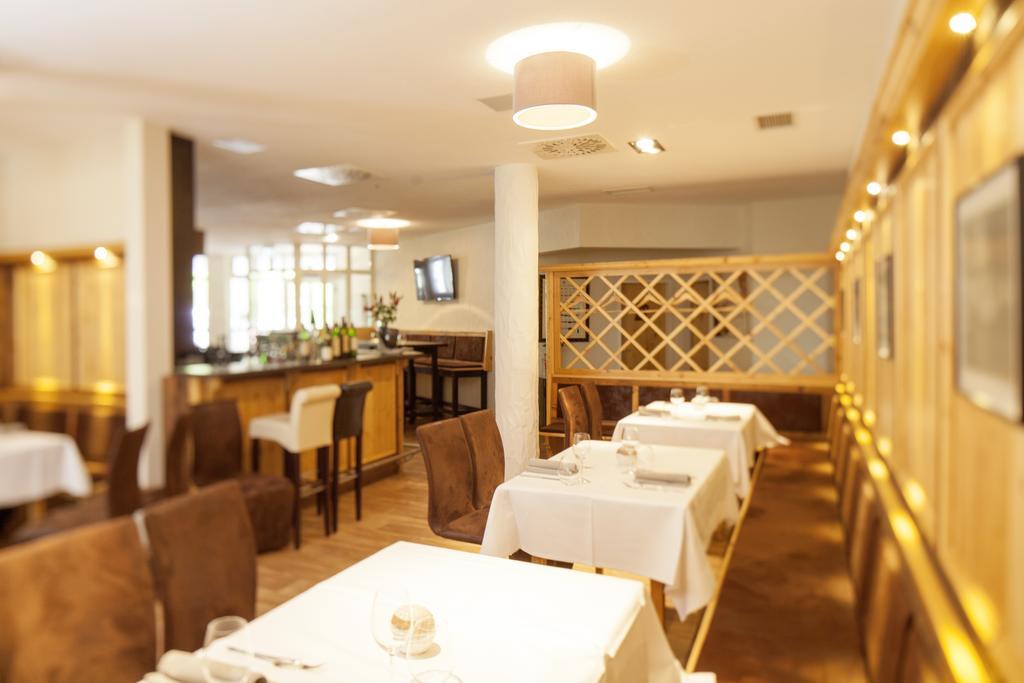 Hotel Römerstadt Gersthofen Exteriör bild